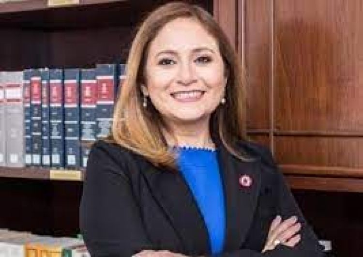 Lorena Segovia considera postularse para la Corte Suprema