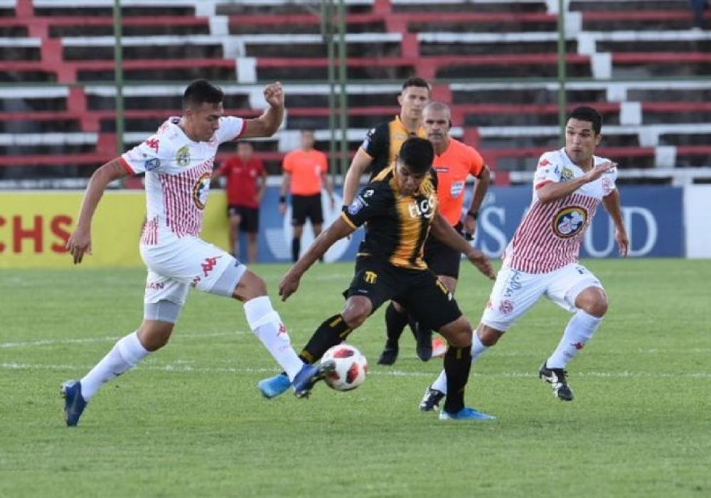San Lorenzo y Guaraní empataron sin goles en el estadio Gunther Vogel