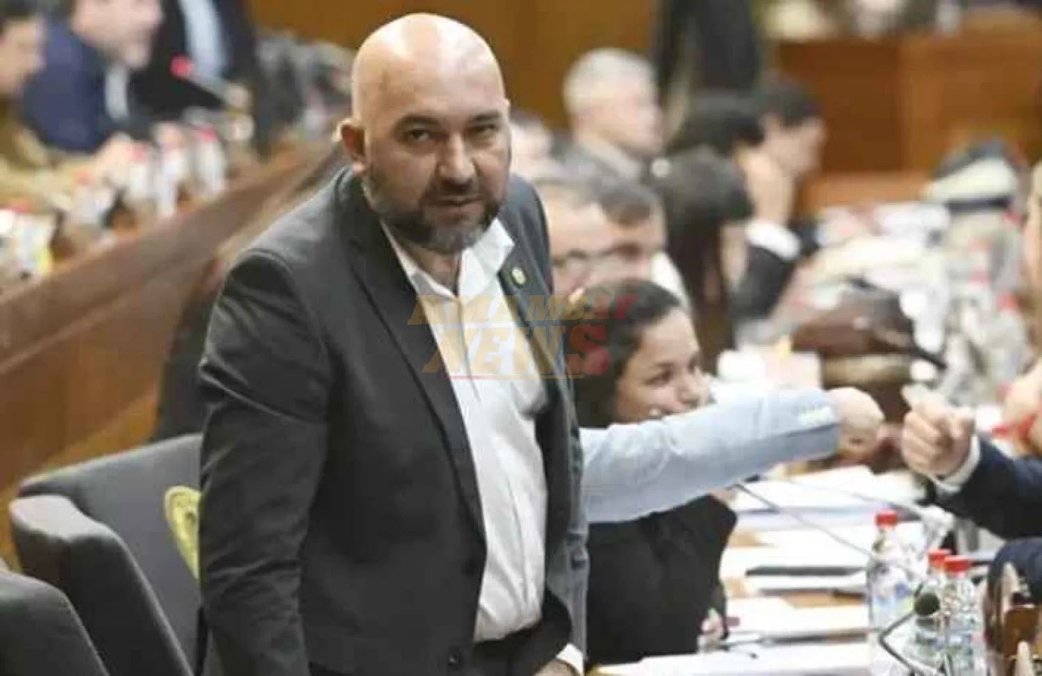 Suspenden imposición de medidas de exdiputado Orlando Arévalo