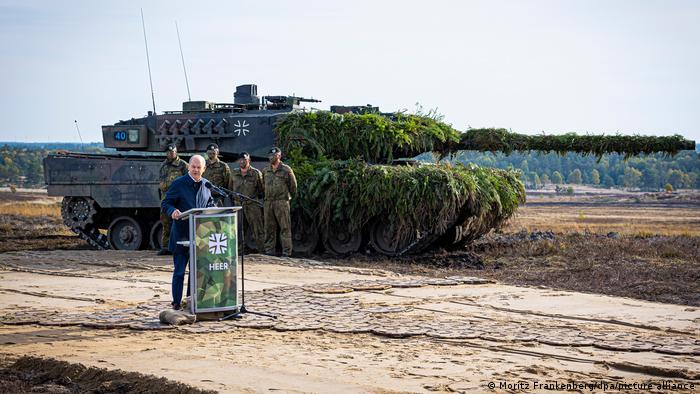 Alemania insta a aliados a enviar tanques a Ucrania "ahora"