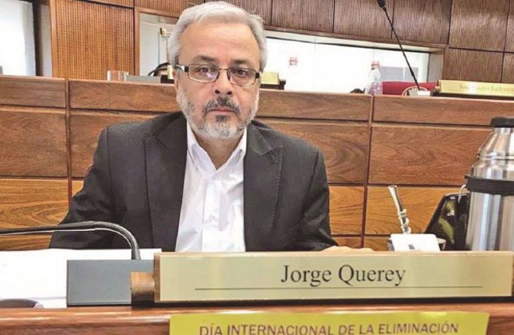 "Van a meter mano en el presupuesto de Salud y luego van a pedir otro prstamo"