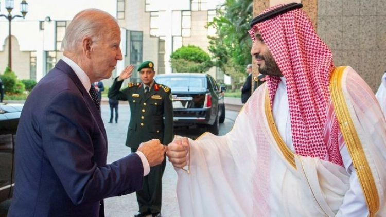 Biden intenta reanudar las relaciones con Arabia Saudita en medio de la crisis energética