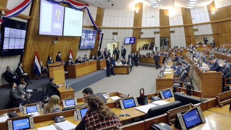 Diputados sanciona controles de lavado a clubes y tabacaleras