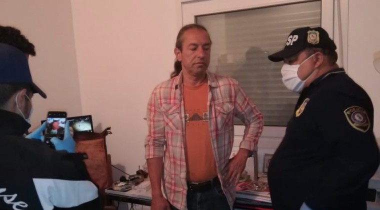 Absuelven de culpa y pena a Reiner Oberuber en un caso de pornografía