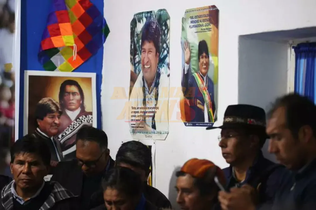 Evo Morales anuncia su candidatura presidencial