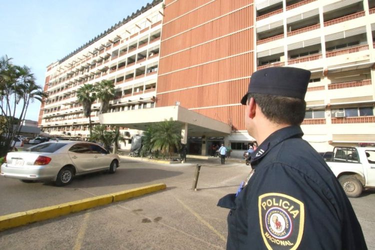Ingresó al IPS por problemas renales y salió con las piernas amputadas