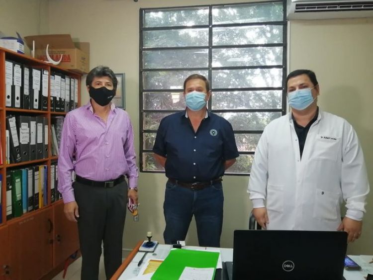 Donan aparatos médicos al Hospital Distrital de Lambaré