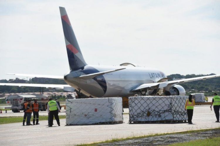 Llegaron las 250.000 vacunas de Sinopharm