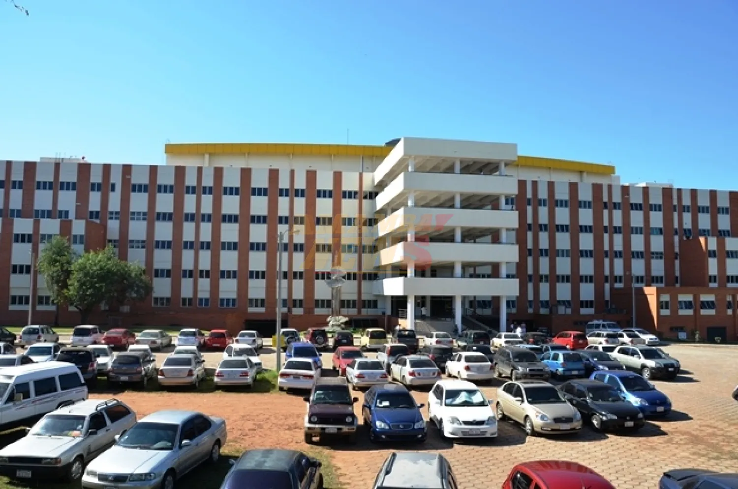 Hospital de Clínicas garantiza atención por sistema de guardias durante feriados de Navidad