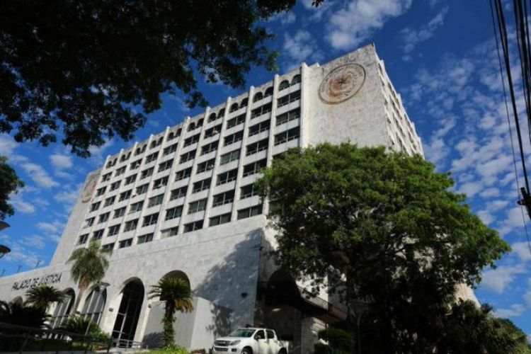 Ningún postulante inscripto en tres días