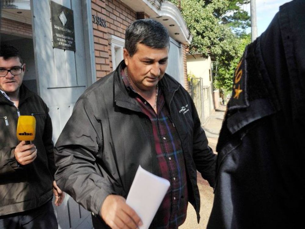 Comisario imputado por extorsión a narcotraficantes seguirá preso