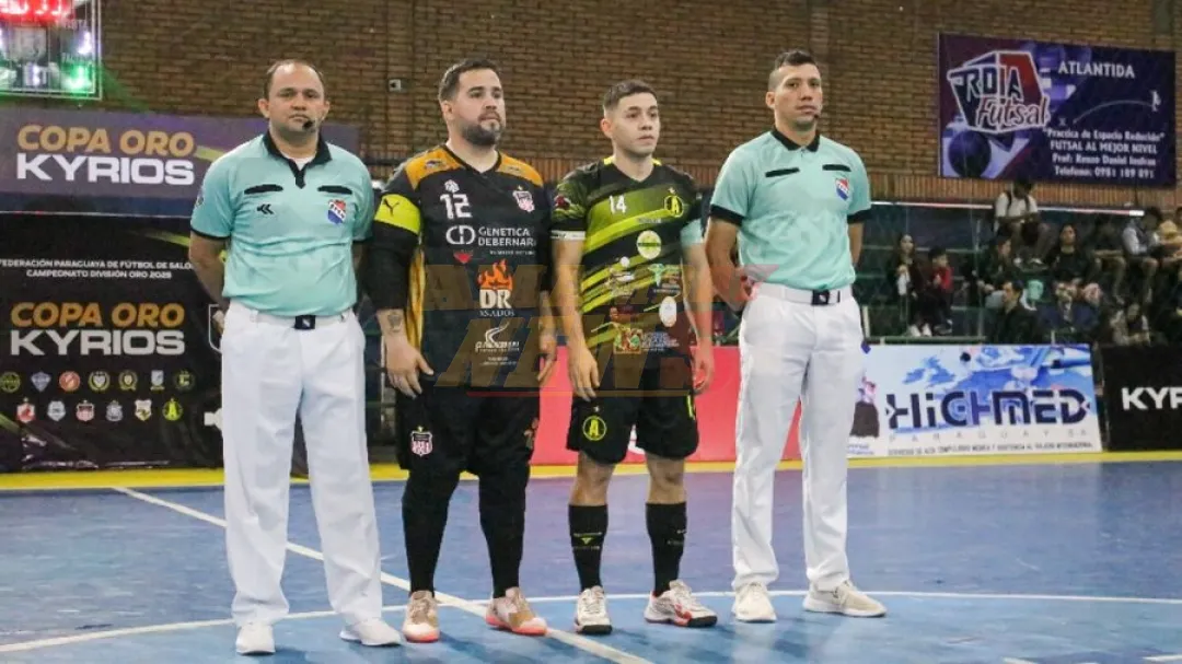 Intensa disputa en la Copa de Oro de fútbol de salón