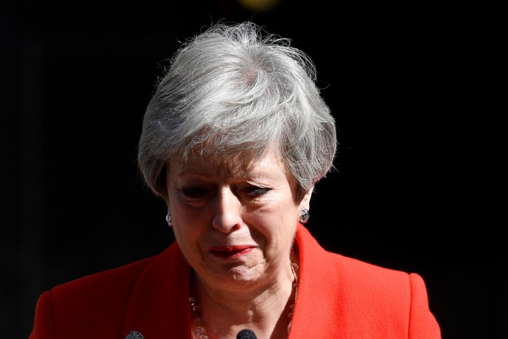May dimitirá 7 de junio y abre la sucesión en el Gobierno británico