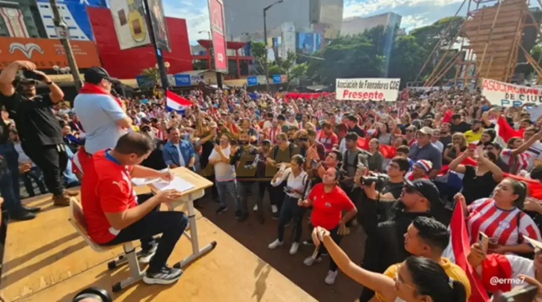 CDE se moviliza contra el Gobierno y el clan Zacarías