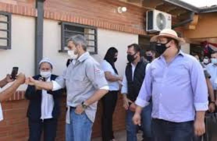 Marito busca maquillar fracaso sanitario con agenda social inaugurando obras