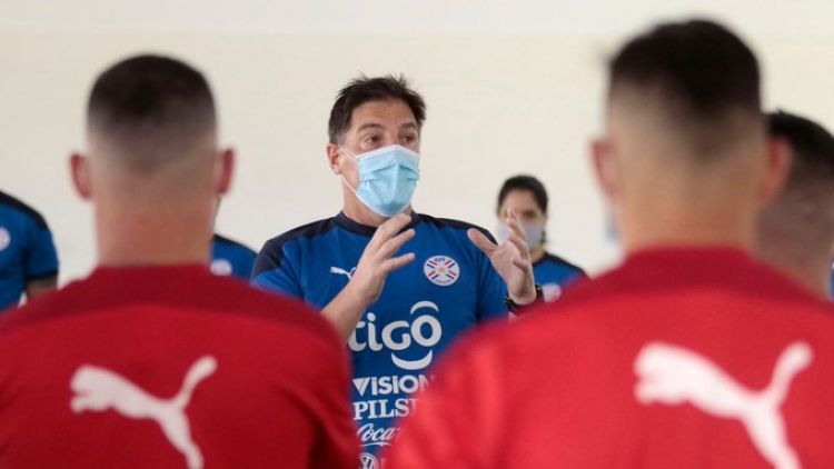 Eduardo Berizzo definió los convocados para el combo