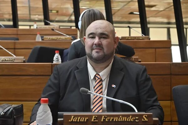 “Es el pataleo de un muerto político”, dijo ‘Oso’ Fernández sobre las declaraciones de ‘Payo’ Cubas hacia su esposa