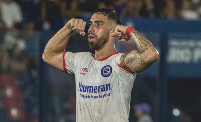 Argentinos vence a Tigre con gol de Gabriel Ávalos