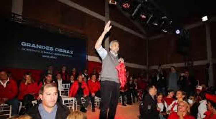 Entre Cartes, Peña y Alliana no suman 10 años de afiliados, dice Mario Abdo
