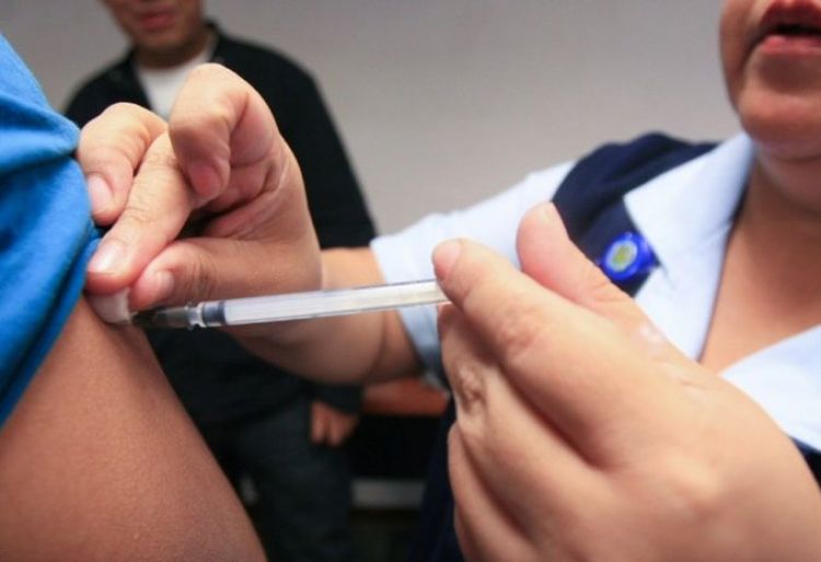 Anuncian llegada de 20.000 dosis de vacunas contra el COVID19 este sábado