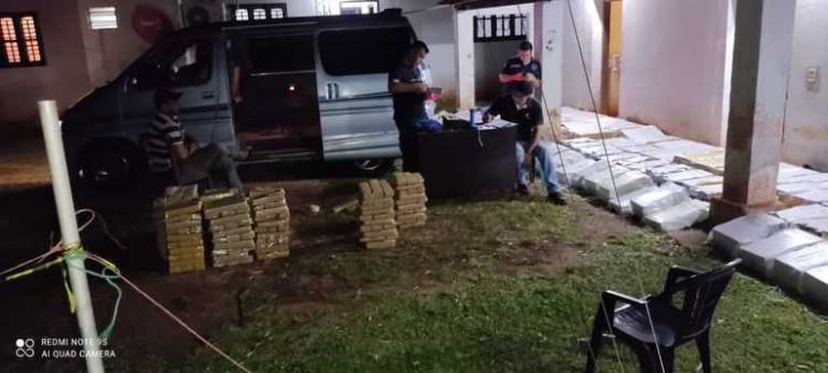 Incautan más de dos toneladas de marihuana en General Delgado