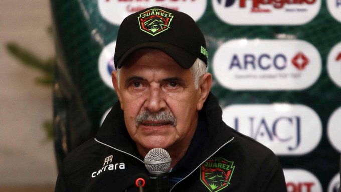El fútbol mexicano cae en lo amateur, dice Tuca Ferretti