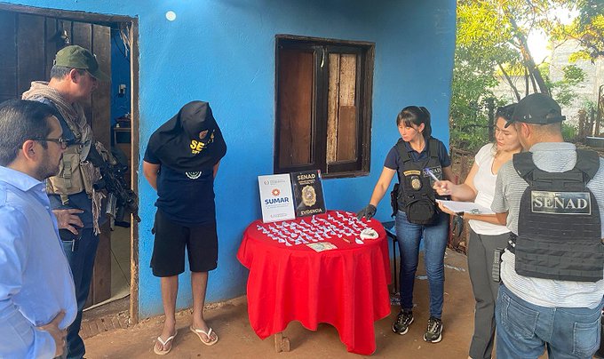 Detienen a delivery de drogas que operaba en plazas y alrededor de centros educativos