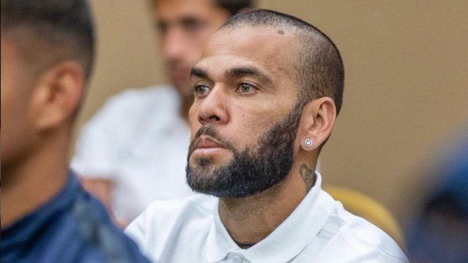 La Fiscalía de España pide nueve años de cárcel para Dani Alves