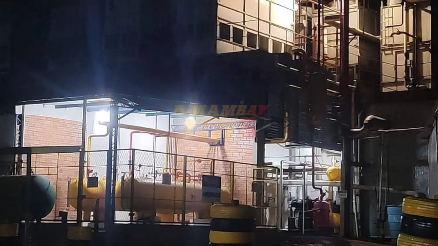 Empleado sufre intoxicación por fuga de amoníaco en fábrica de pollos
