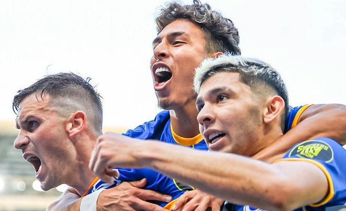Julio Enciso, titular en Brighton ante el Arsenal en el mítico Emirates Stadium