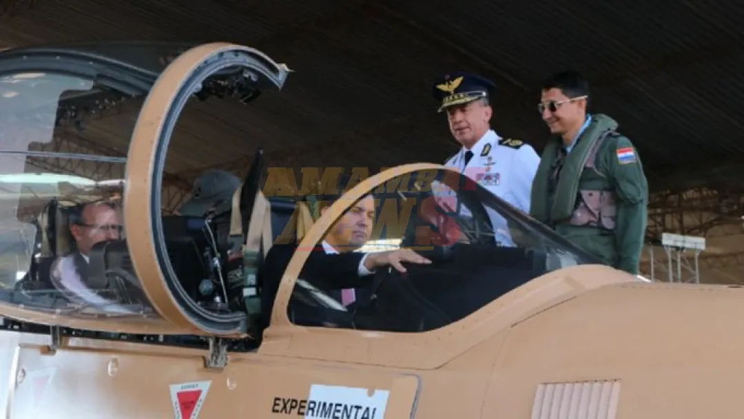 Paraguay firma un acuerdo de préstamo con banco estatal brasileño para compra de aviones