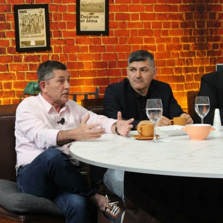 Duro cruce entre Pettengill y Barchini