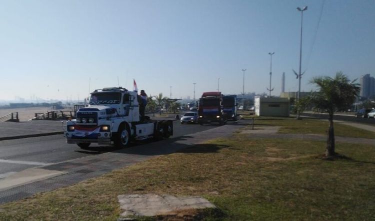 Camioneros permanecerán en Asunción “hasta que el proyecto de precio de flete sea aprobado y promulgado”