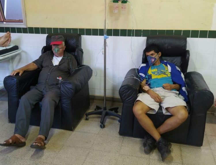Hospitales colapsados: "Hoy la pelea ya es hasta por una silla o silln en urgencias"