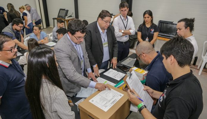 A una semana de los comicios de los abogados, revisan los materiales para las votaciones