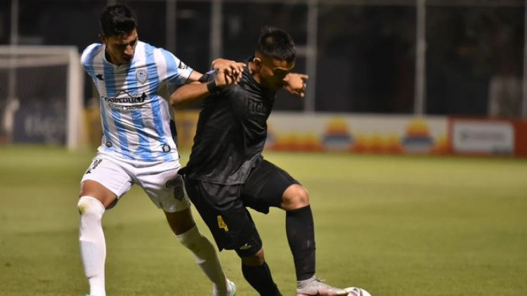 Miguel Benítez, seis meses fuera