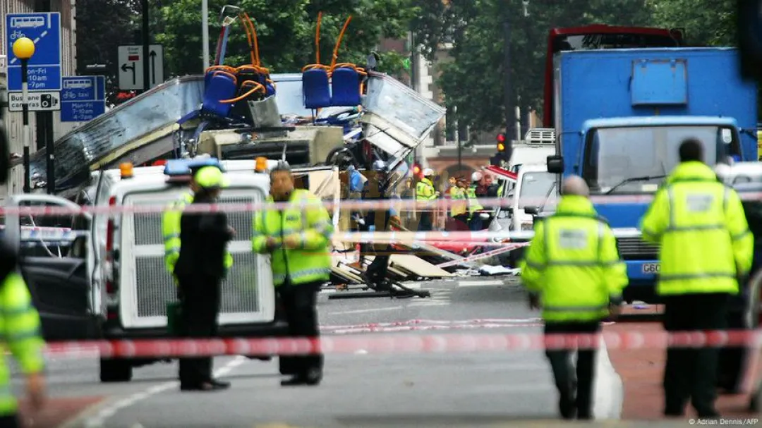 Un pequeño avión se estrella tras su despegue en Londres