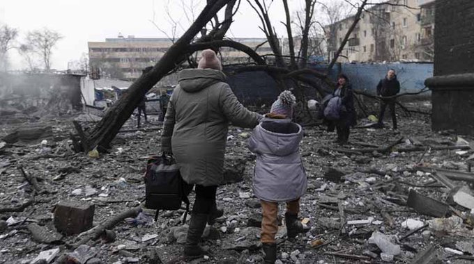 Al menos siete muertos en un ataque ruso con drones contra la ciudad oriental de Járkov