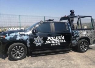 Policías corruptos juegan a dos bandas en Guanajuato, México
