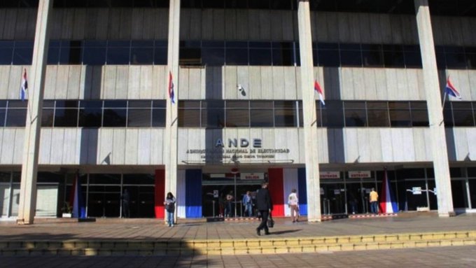 Oficinas de la ANDE están cerradas por movilizaciones, pero se garantiza la energía
