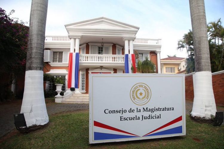 Gremio de Abogados insta al Consejo a no repetir errores anteriores en la elección del nuevo ministro