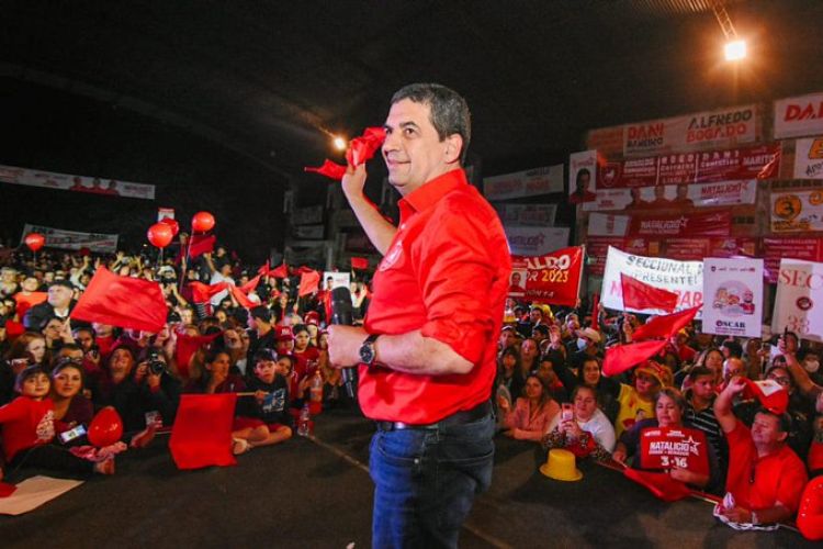 La razón por la que Velázquez decidió no renunciar «todavía»
