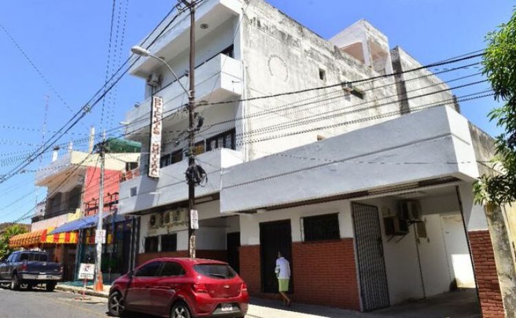 Directora de Policlínico Municipal de Asunción niega que el centro haya cerrado durante la pandemia
