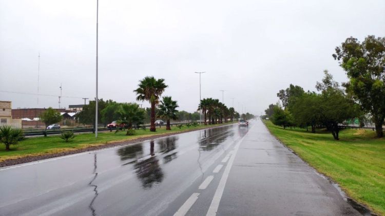 Lunes caluroso y con lluvias aisladas en algunas zonas