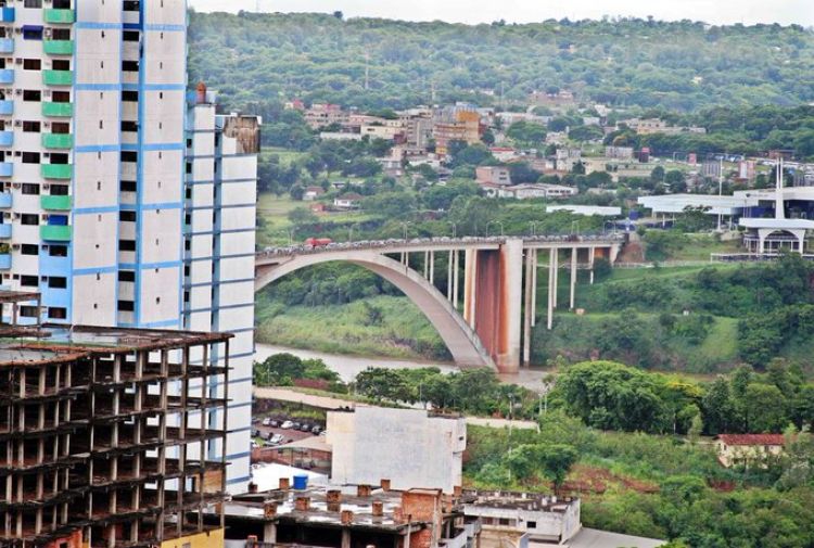 Medidas especiales en Ciudad del Este, motor comercial paraguayo, por COVID