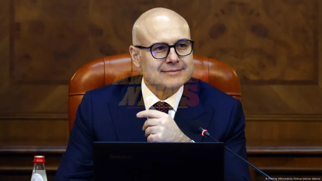 Primer ministro de Serbia renuncia tras meses de protestas
