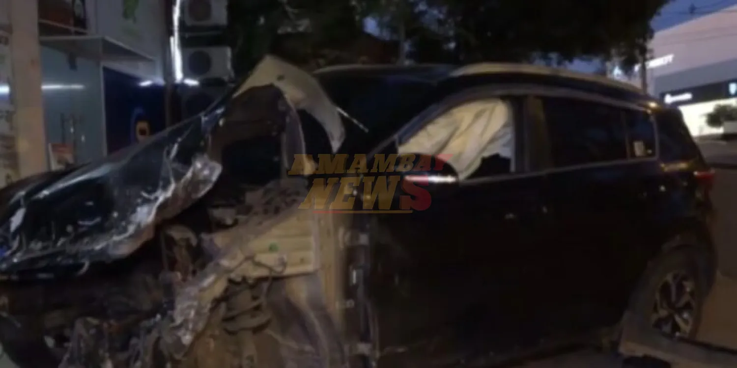 Motor de vehículo salió volando tras brutal choque en Asunción