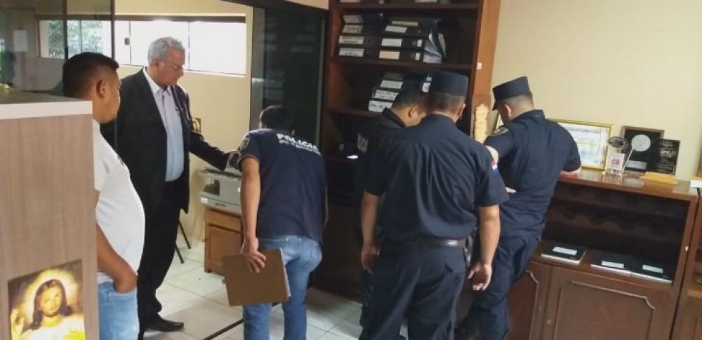 Hurtan notebooks y televisor de la Junta Departamental de Amambay