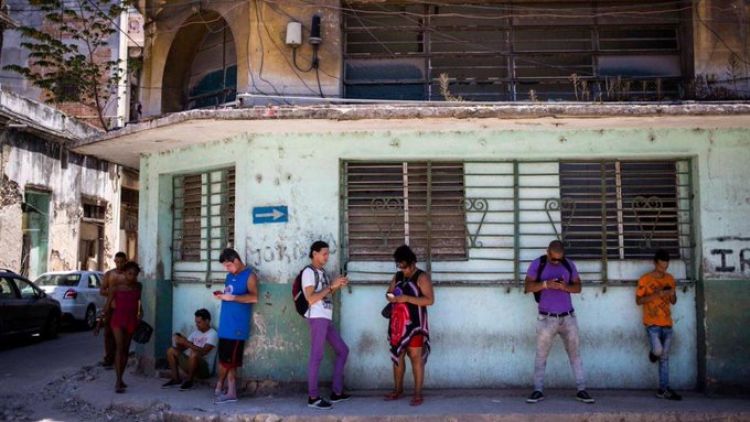 Cuba instaura la censura en internet con el Decreto-Ley 35