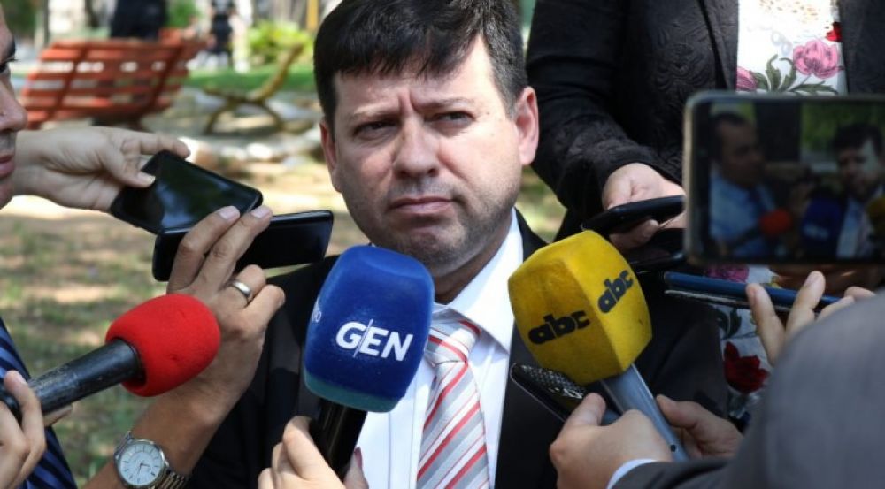 Renuncia secretario de Villamayor tras sugestiva reunión con abogados de Messer
